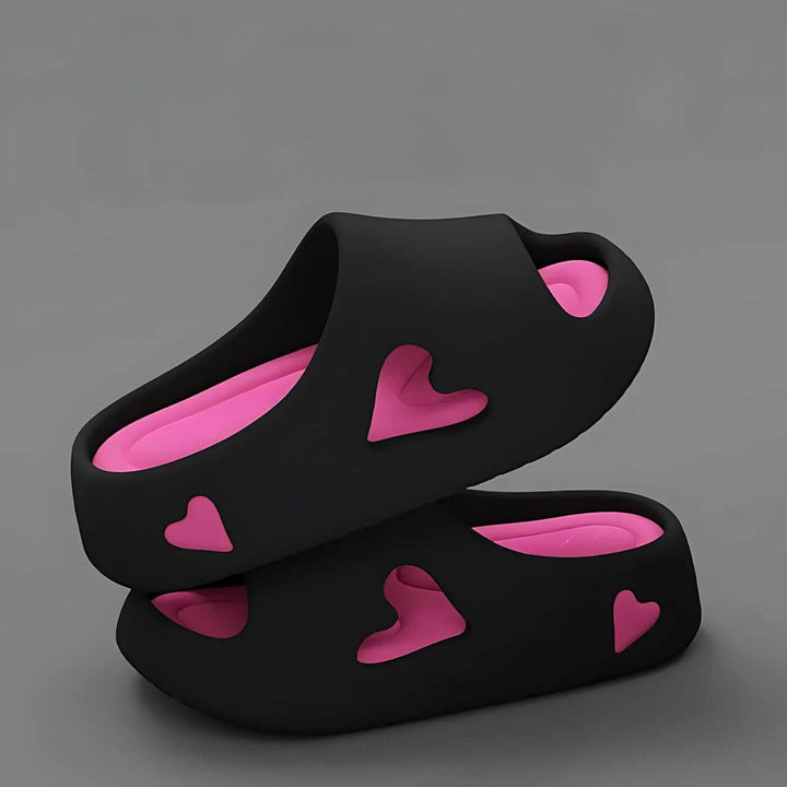 Amora™ - Flip flops med hul hjerte-design og skyfølelse