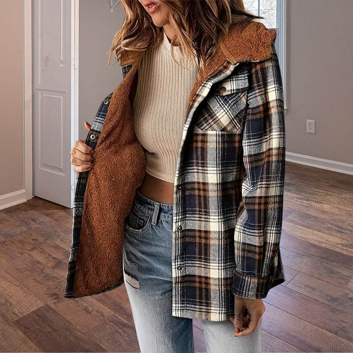 Bergithe™ – Fôret Vinterjakke med Hette og Rutemønster