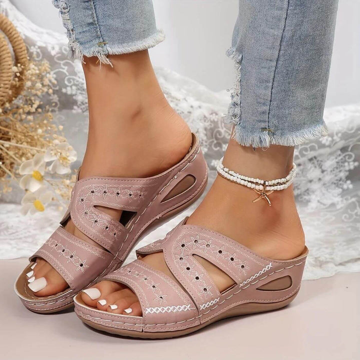 Elina™ - Ortopediske Komfort Kilesandaler