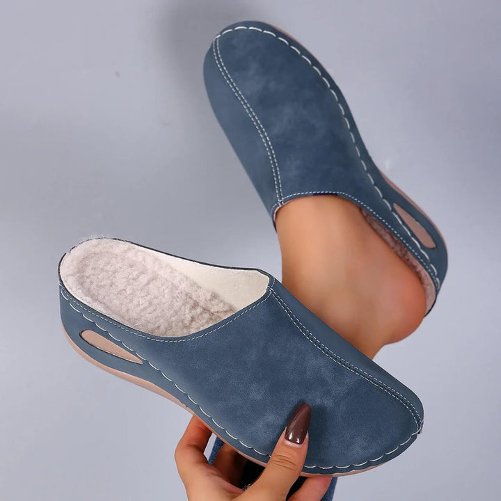 Elise™ – Orthopedic Fleece Slippers