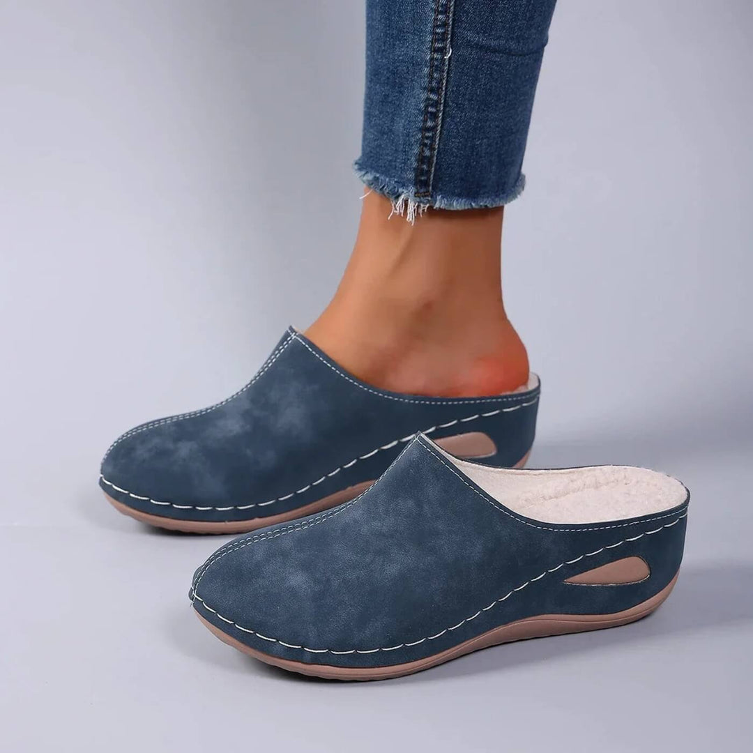 Elise™ – Orthopedic Fleece Slippers