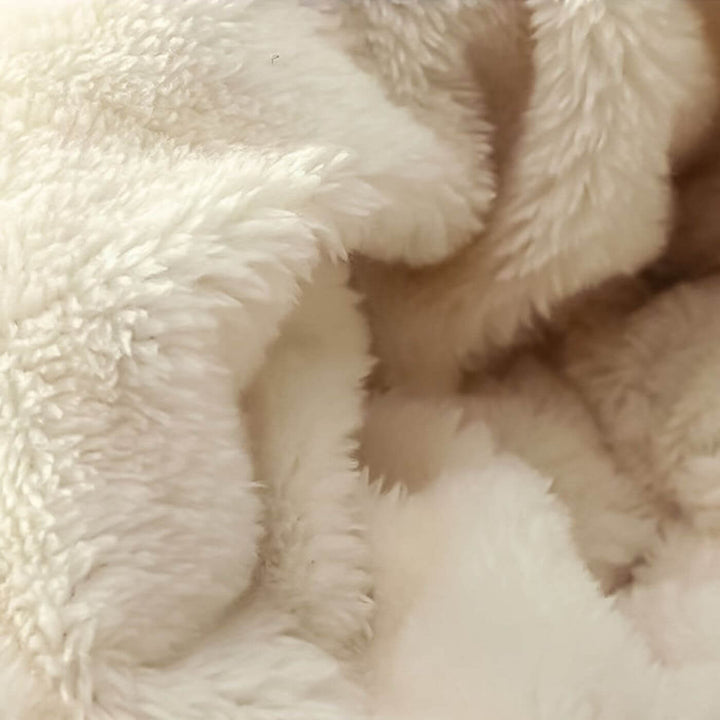 Eydis™ – Strikket vinterlue og skjerf med varmt innerfôr