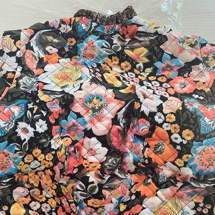 Iben™ - Elegant Blomstret Kåpe