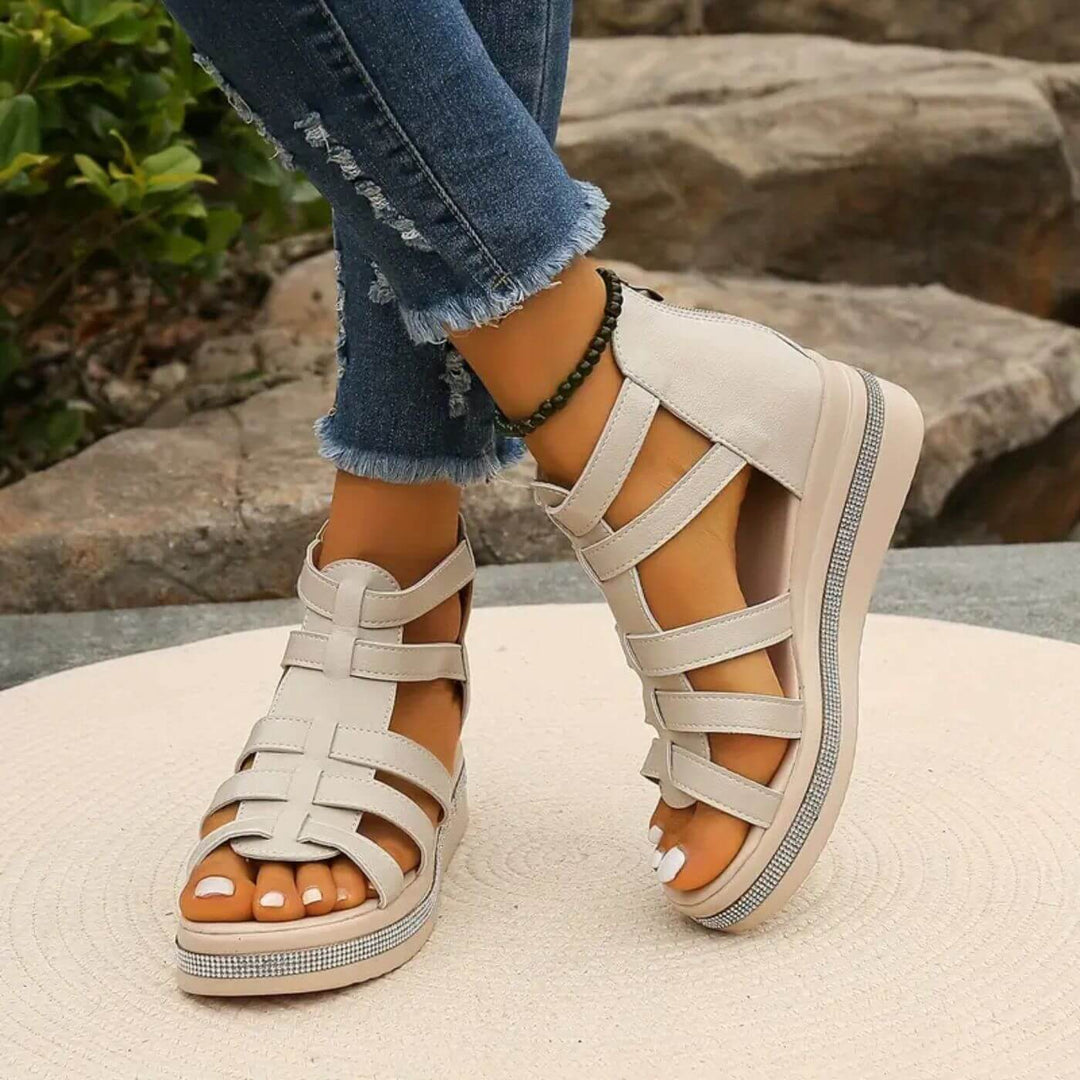 Inga™ – Elegante Ortopediske Kilesandaler
