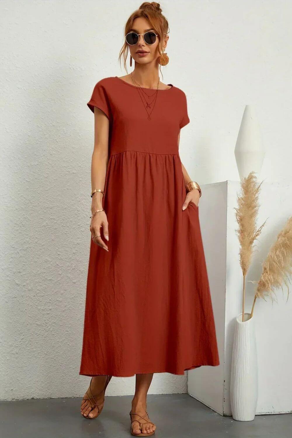 Julia™- Flytende Elegant Midikjole