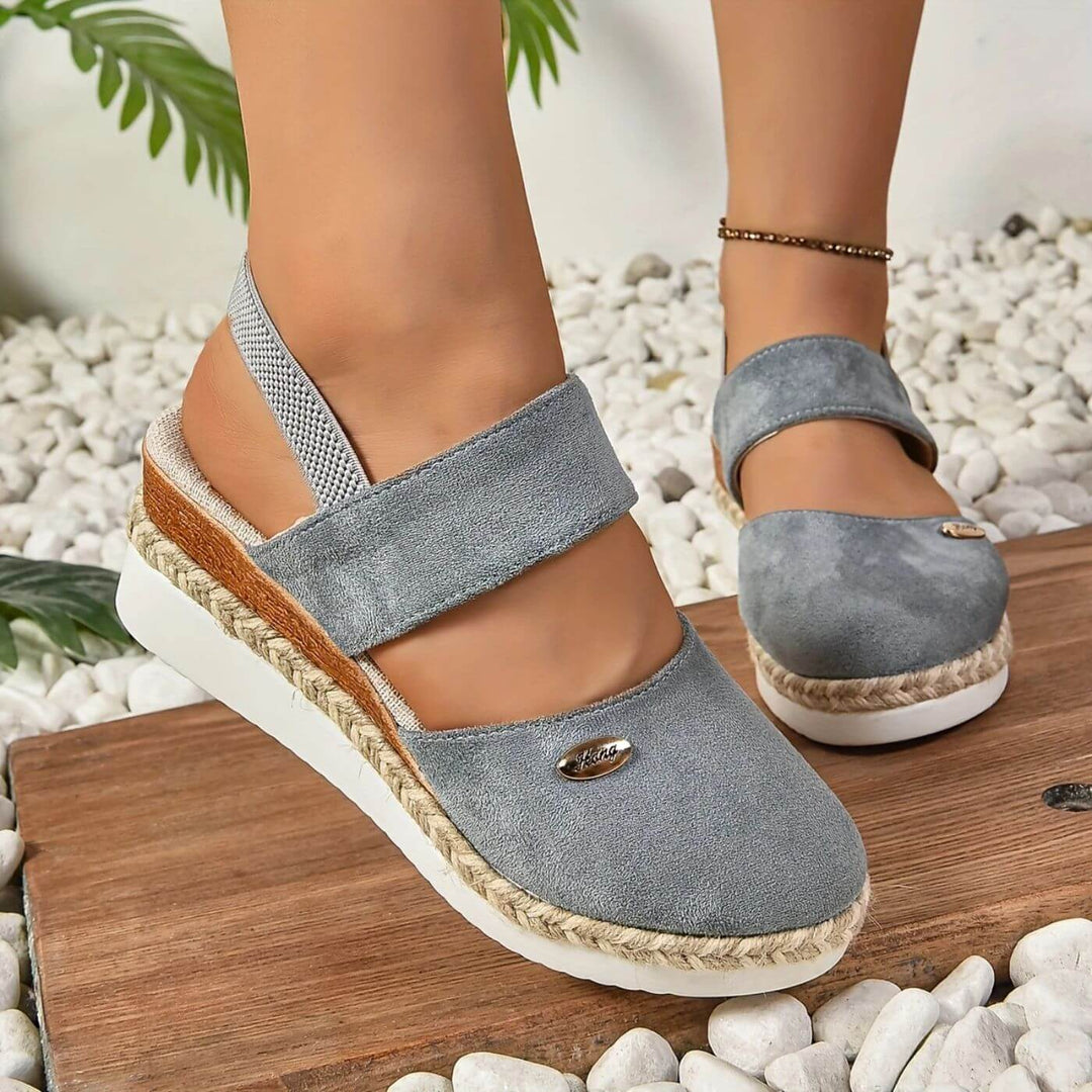 Karen™ – Elegante Ortopediske Kilesandaler med Lukket Tå