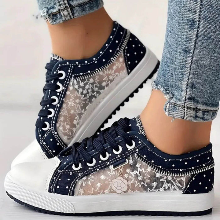 Mia™ – Pustende Ortopediske Sneakers i Blonder