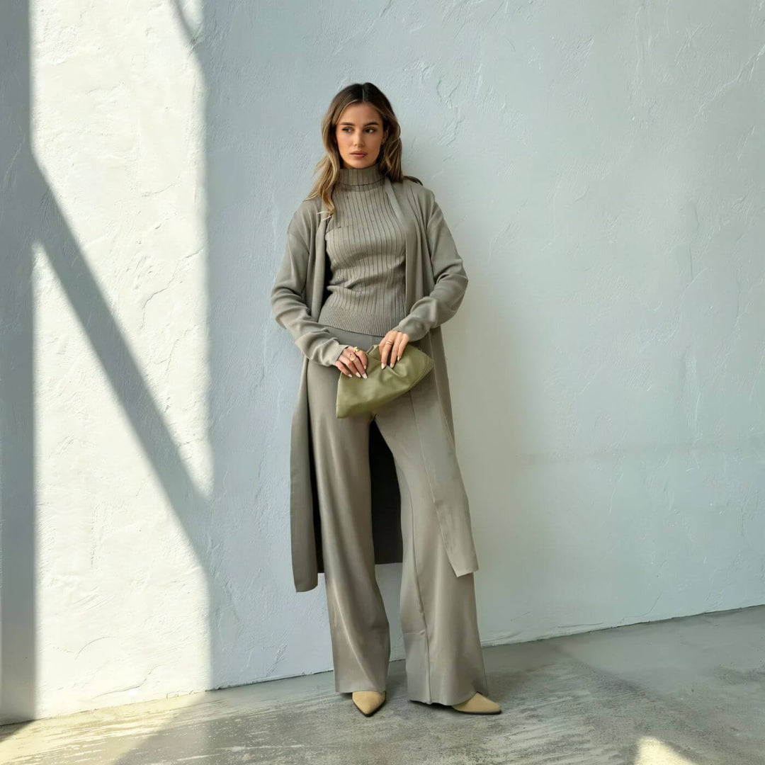 Yasmin™ – Minimalistisk Tredelt Strikkesett
