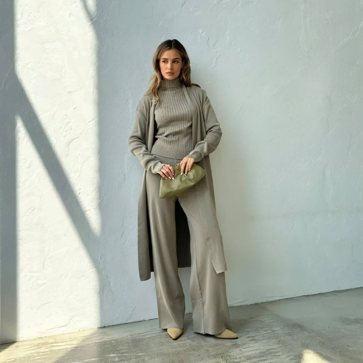 Yasmin™ – Minimalistisk Tredelt Strikkesett