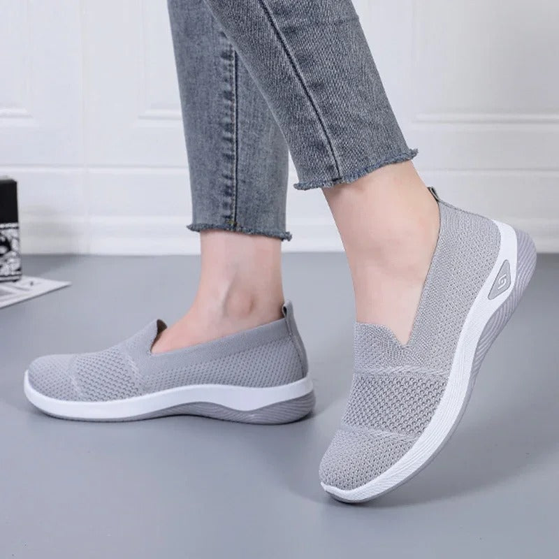 Maja™ – Ortopedisk Bue Støtte Slip-On Sneakers