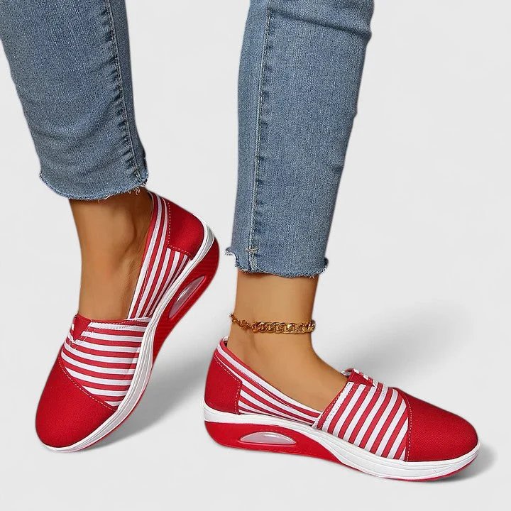 Nora™ – Ortopediske Stripete Slip-On Sneakers