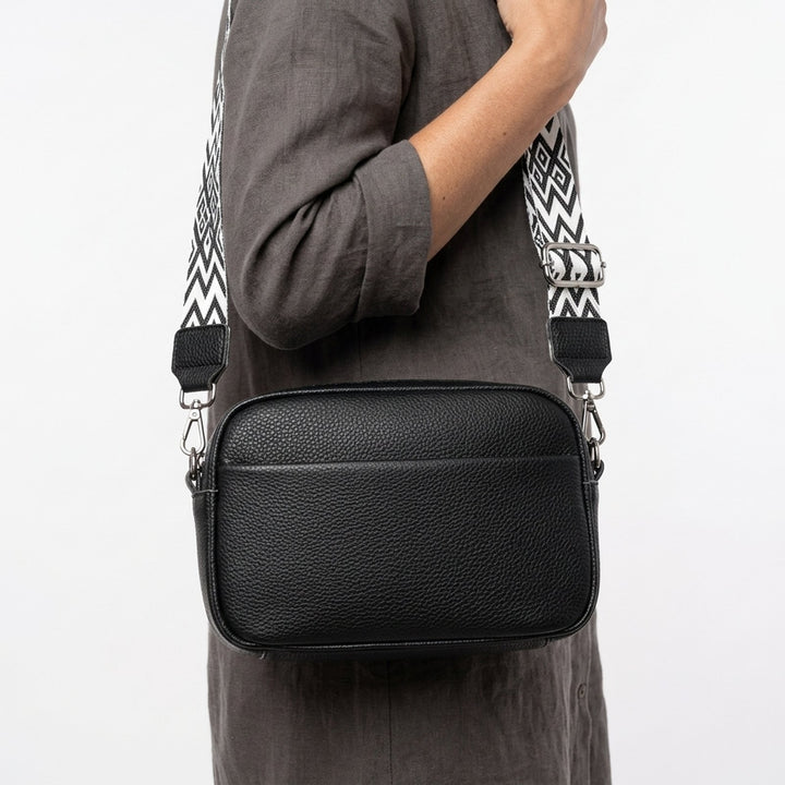 Clara™ – Justerbar stropp teksturert crossover veske