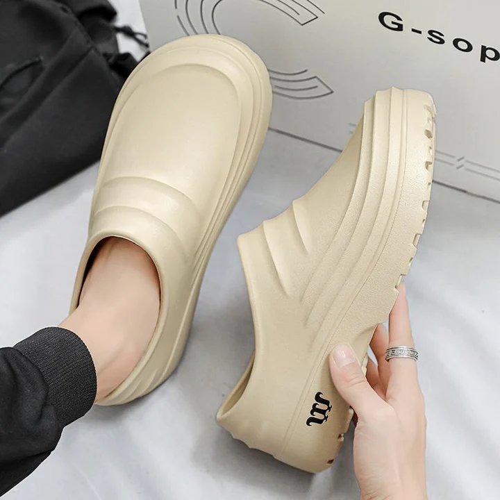 ComfyFeet™ – Polstrede Antiskli Slip-On Klodder