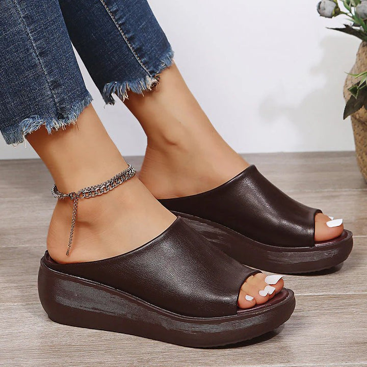 Gry™ – Ortopediske plattform sandaler med slip-on design