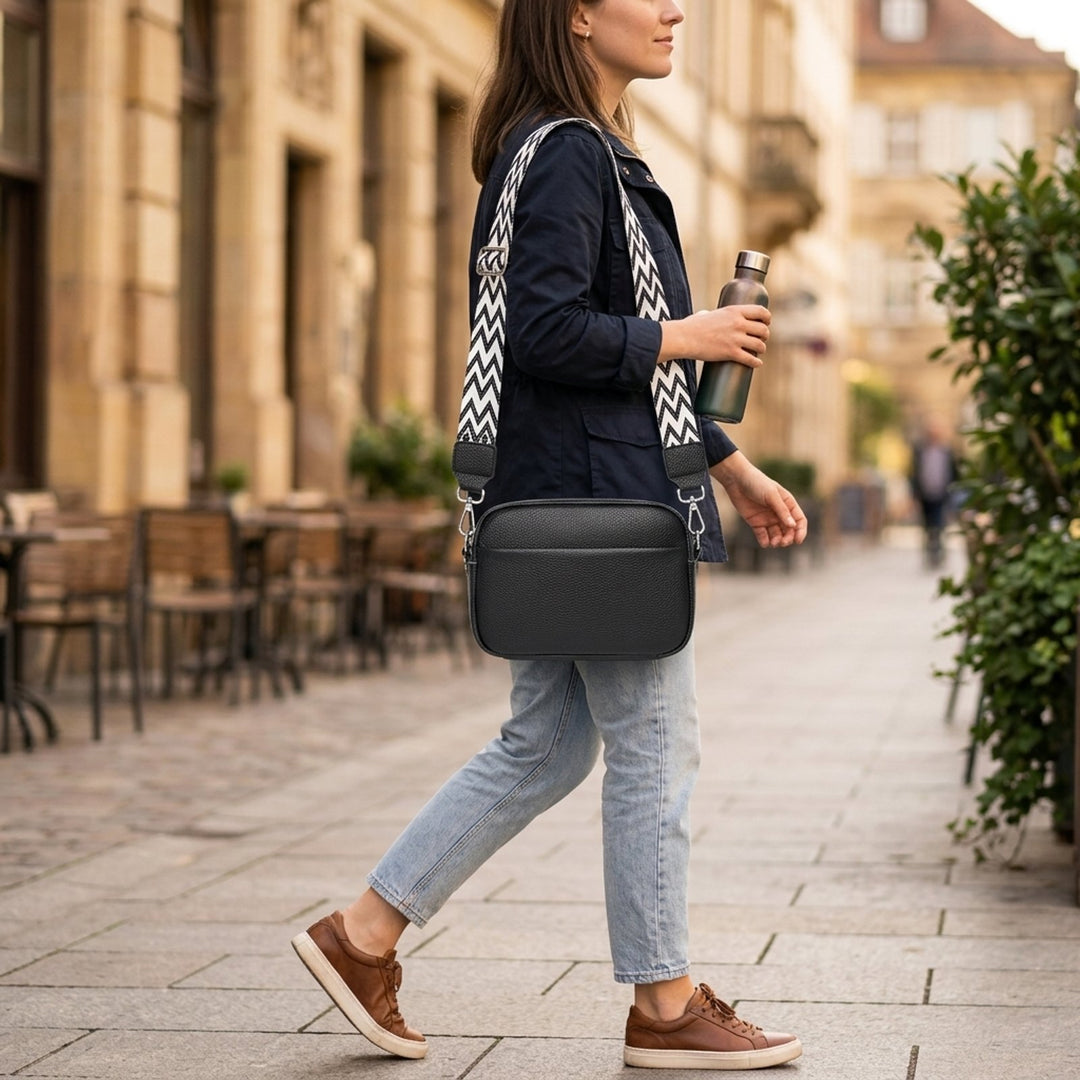 Clara™ – Justerbar stropp teksturert crossover veske