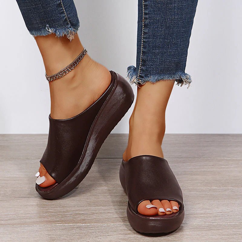 Gry™ – Ortopediske plattform sandaler med slip-on design