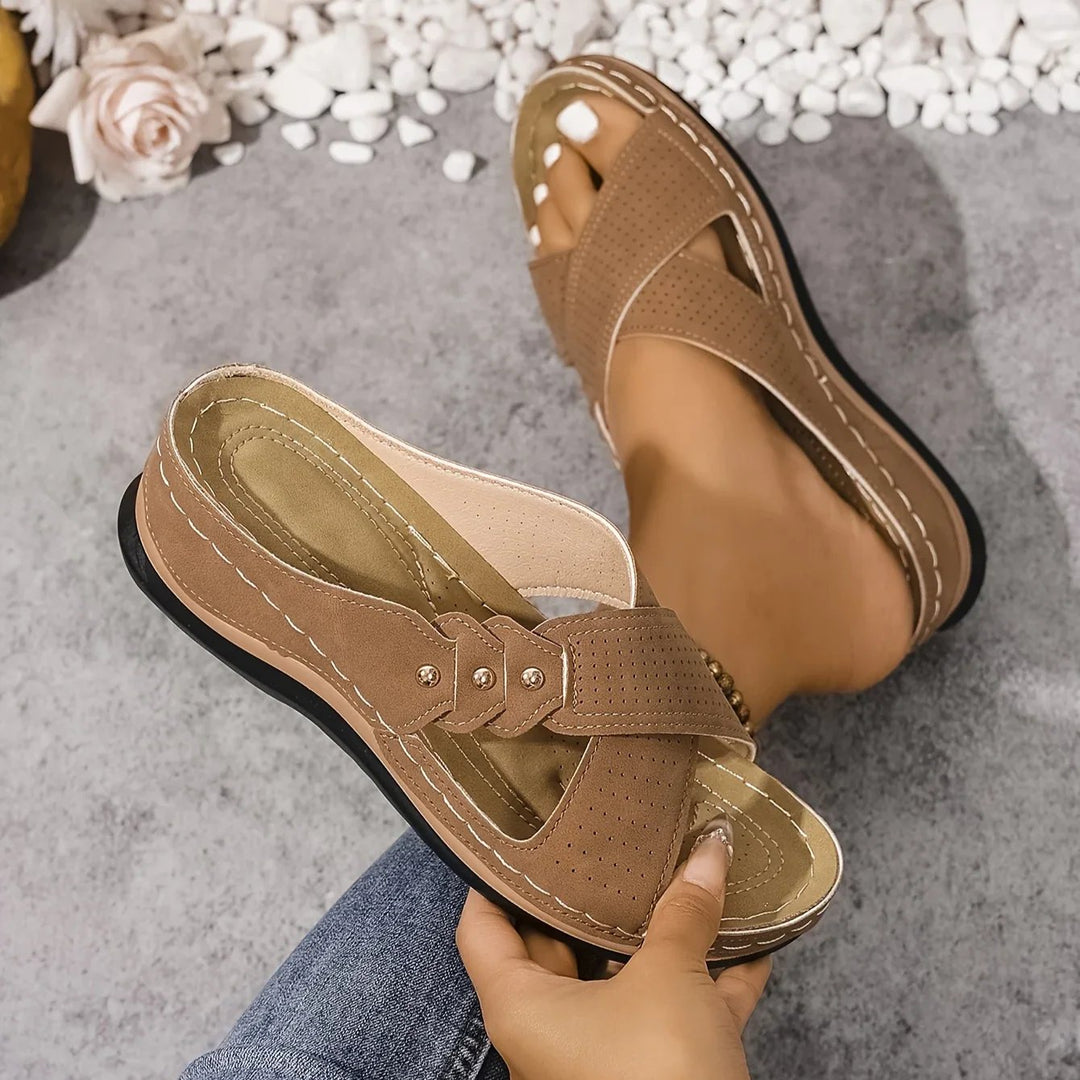 Fiona™ – Ortopediske polstrede kile-sandaler