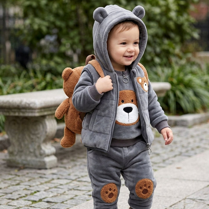 TinyTeddy™ – Koselig Bjørn Hettevest 3-delt Sett