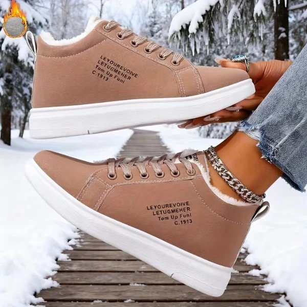 PlushStep™ – | Behagelige snøresko med fleecefôr