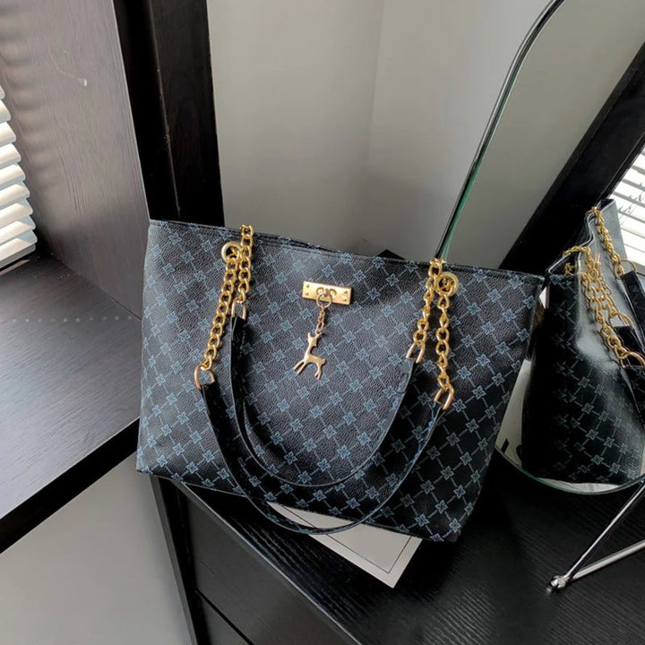 Marit™ – Luksuriøs Tote Bag med Kviltet Kjedehåndtak