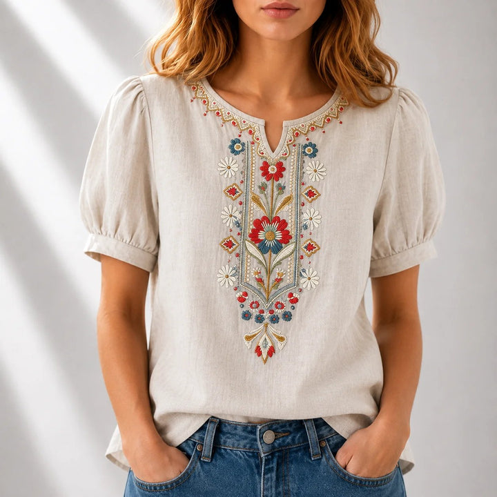 Karla™ – Bluse med blomsterbroderi og puffermærker
