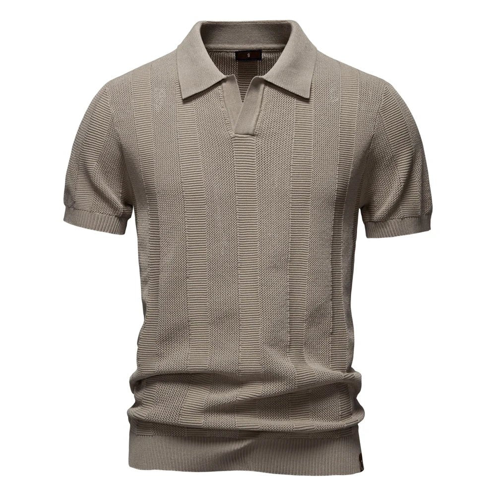 Trond™ – | Ribbstrikket Polo-skjorte med Åpen Krage