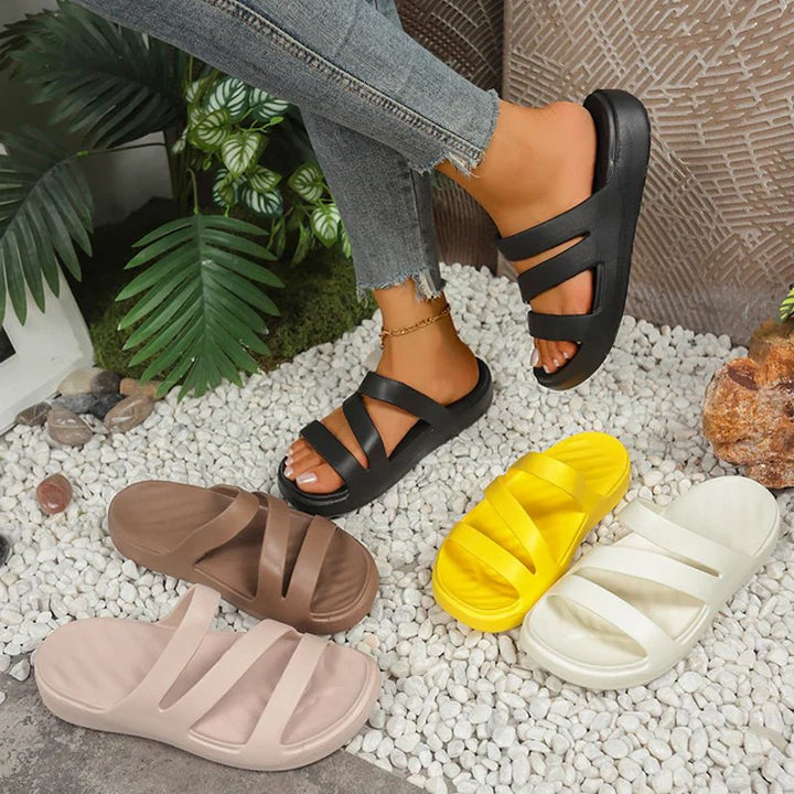 Nina™ – Polstrede Stroppesandaler med Platå