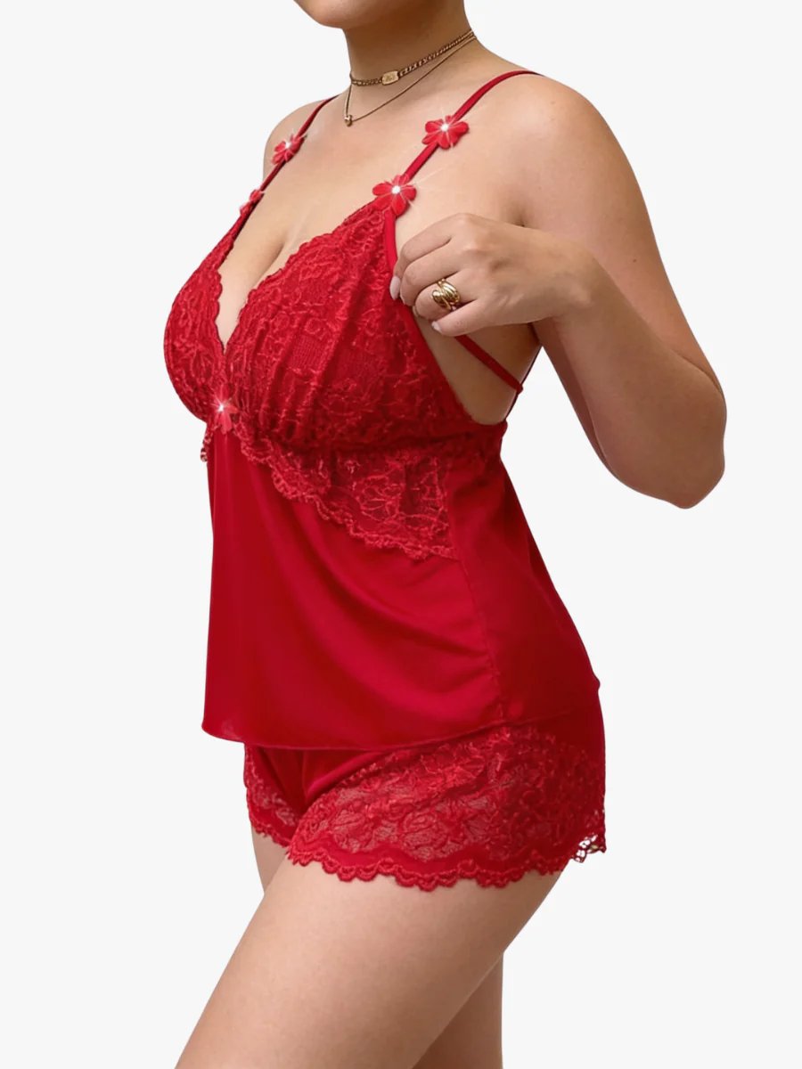 Lovisa™ – Blomstret blonde cami og shorts nattsett