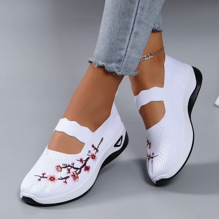 Lara™ – Blomsterbroderte Pustende Mesh Gå-Sneakers