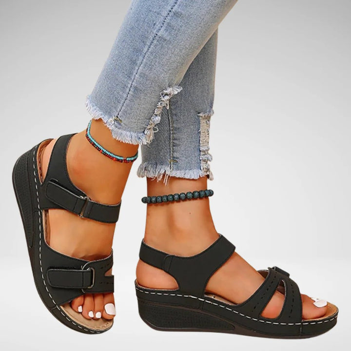 Lena™ – Ortopediske justerbare stroppsandaler