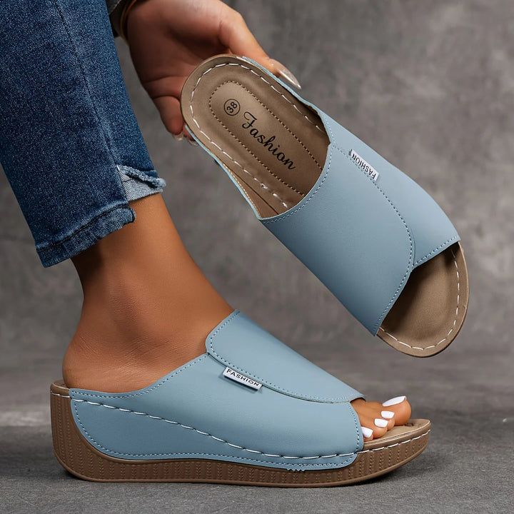 Julie™ – Polstret Bue Støtte Plattform Sandle.