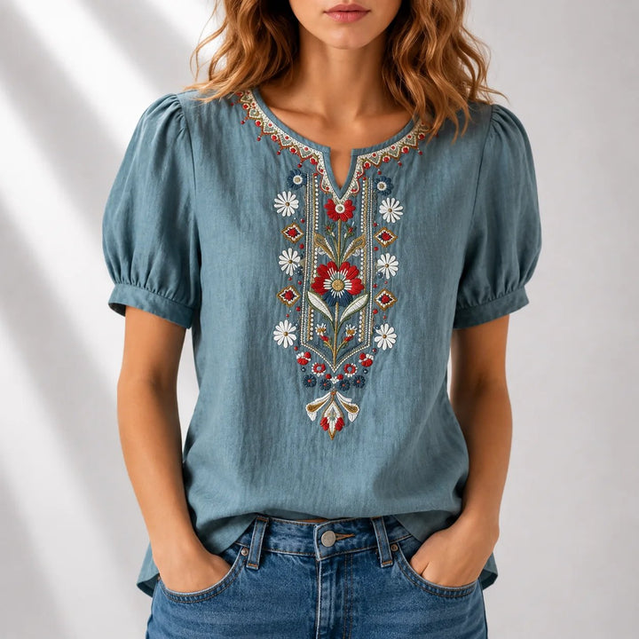 Karla™ – Bluse med blomsterbroderi og puffermærker