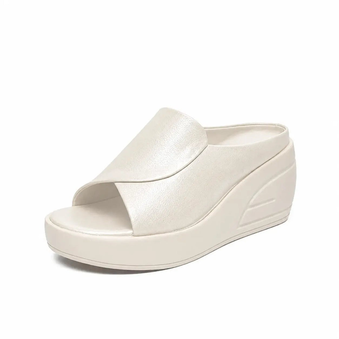Brita™ – Ortopediske Slip-On Wedge Sandaler