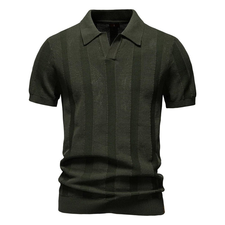 Trond™ – | Ribbstrikket Polo-skjorte med Åpen Krage