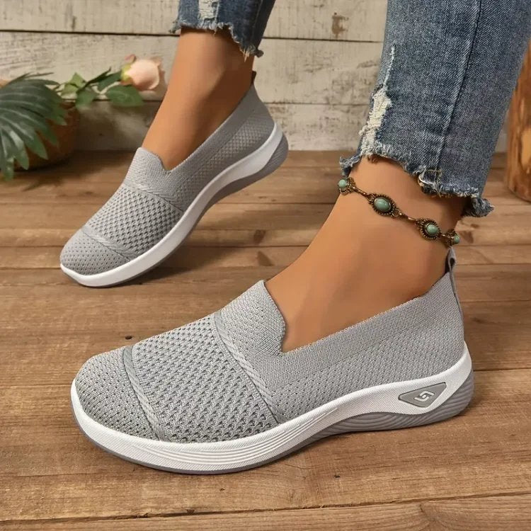 Anya™ – Ortopediske Slip-On Sneakers med Hæl- og Plantarstøtte