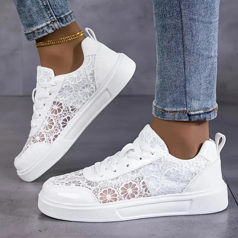 Eline™ – Blomsterblonde Snøreplattform Sneakers