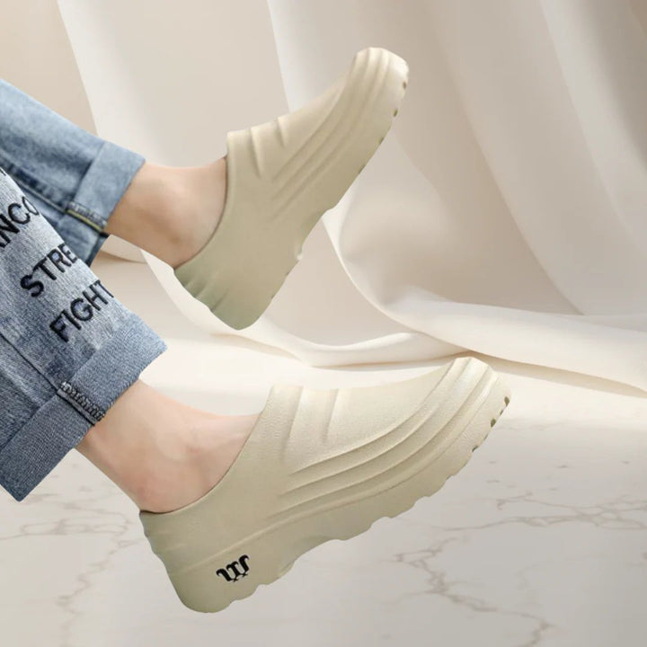 ComfyFeet™ – Polstrede Antiskli Slip-On Klodder