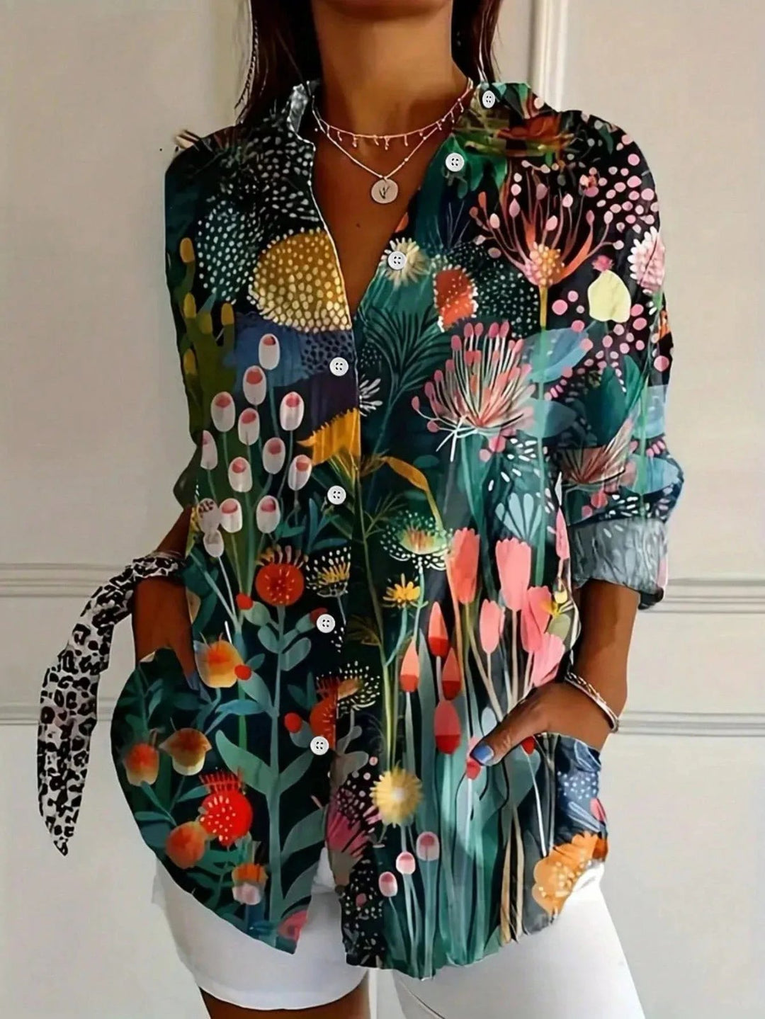 Ella™ – Lett bluse med knapper foran