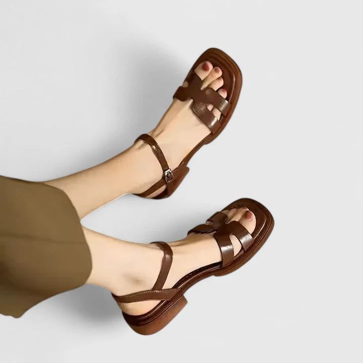 Annette™ – Ankelrem Polstrede Flate Sandaler