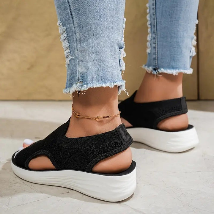 Berit™ – Pustende Strikk Slip-On Platåsandaler
