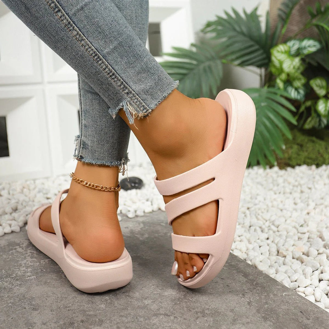 Nina™ – Polstrede Stroppesandaler med Platå