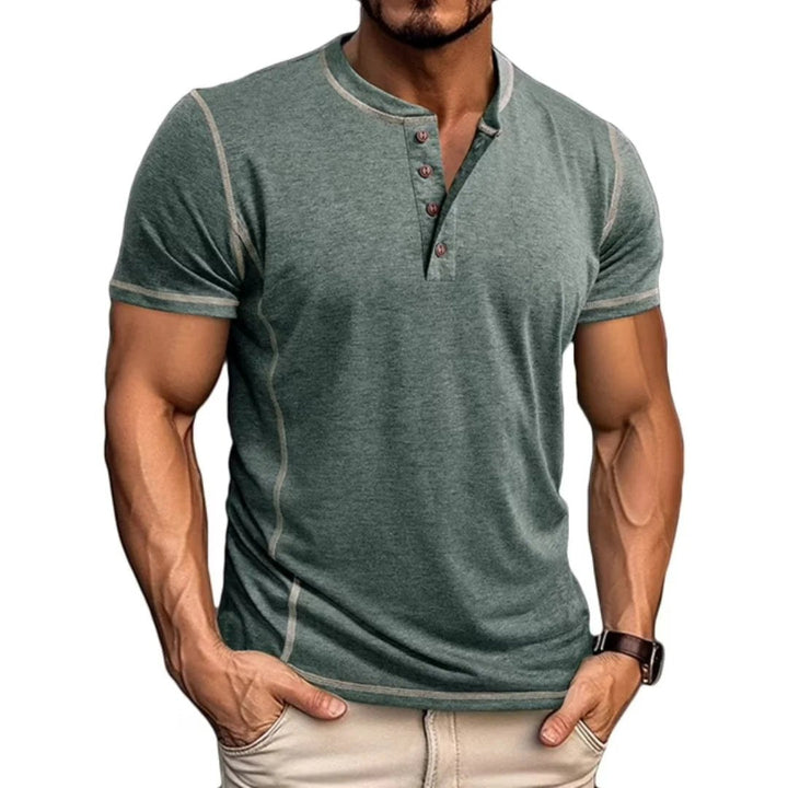 Tobias™ – T-skjorte med kontrastsøm og Henley-design