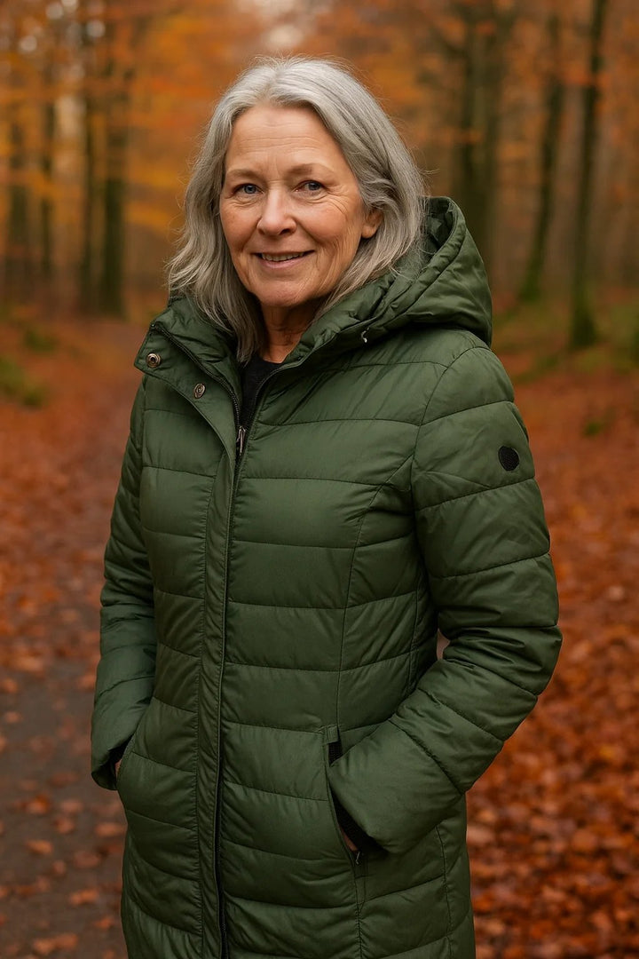 Eira™ – Hetteforet Lange Vinter Puffjakke med Quilt