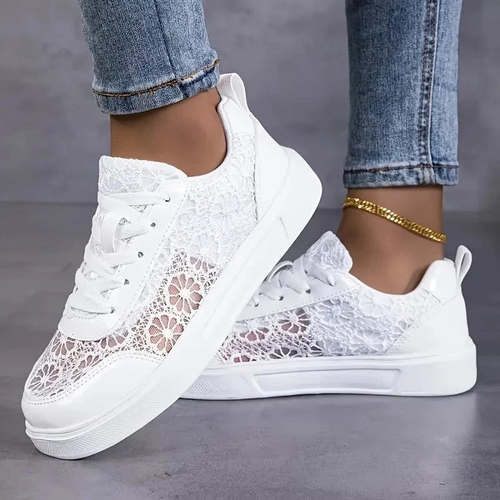 Eline™ – Blomsterblonde Snøreplattform Sneakers