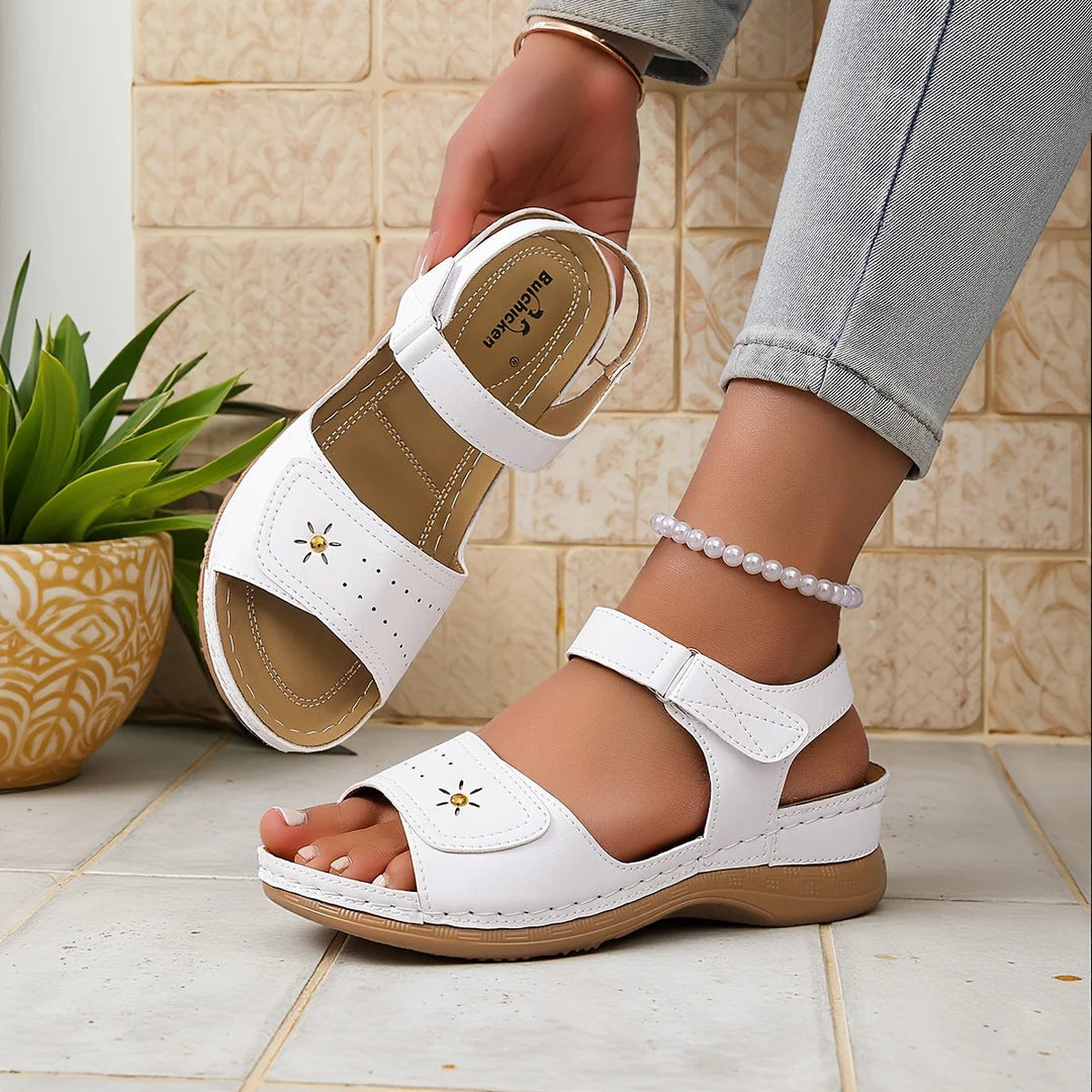 Sara™ – Velcro Stropp Perforerte Komfort Sandaler