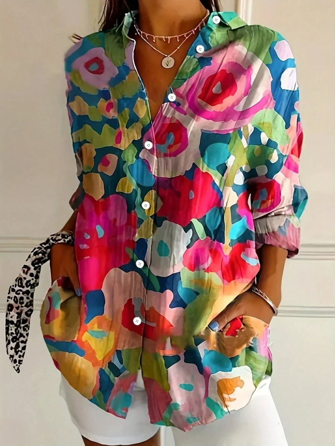 Ella™ – Lett bluse med knapper foran