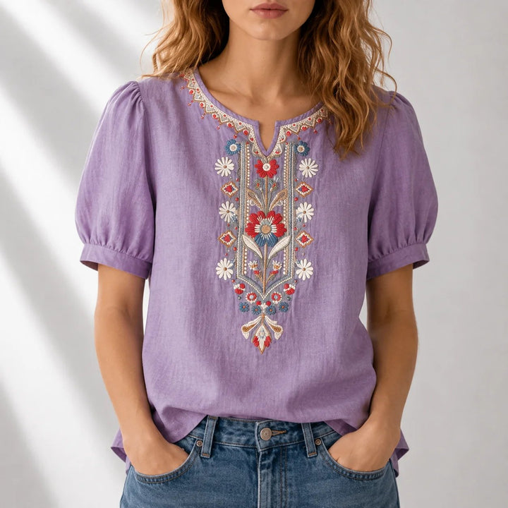 Karla™ – Bluse med blomsterbroderi og puffermærker