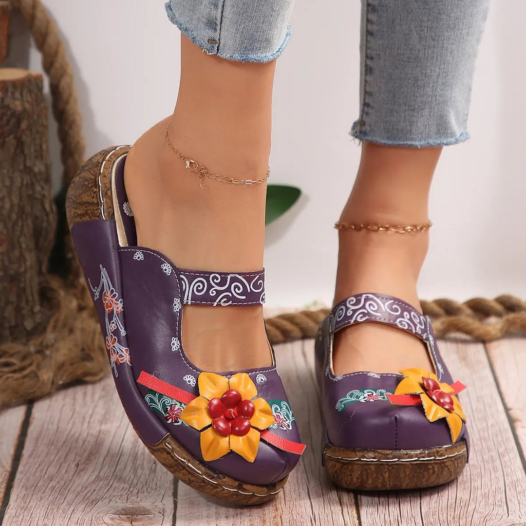 Rosa™ – Håndlagde blomsterbroderte komfortsåler clogs