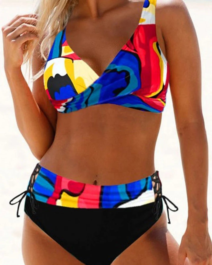 Rosa™ – Fargerik Twist-Front Bikini Sett