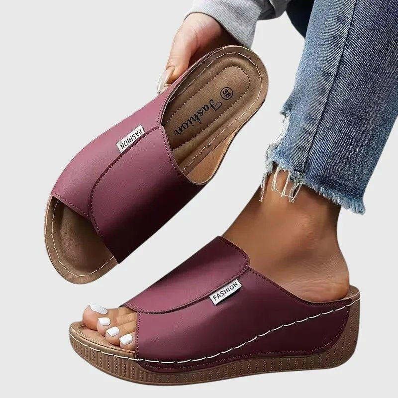 Vilde™ – Ortopediske kile sandaler med svangstøtte